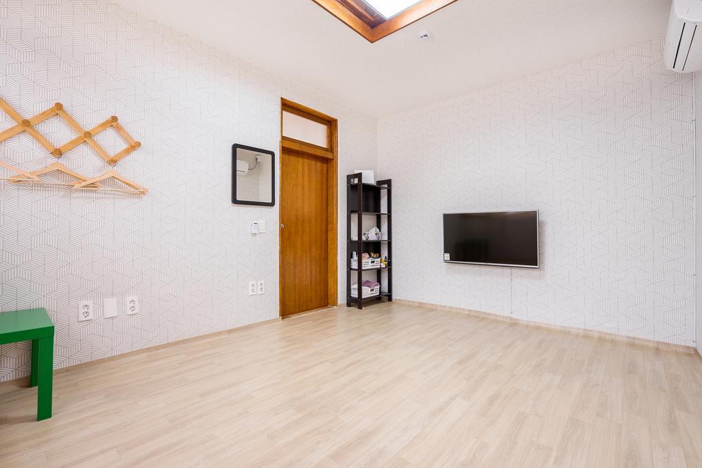 Yours Guesthouse In Tongyeong Esterno foto