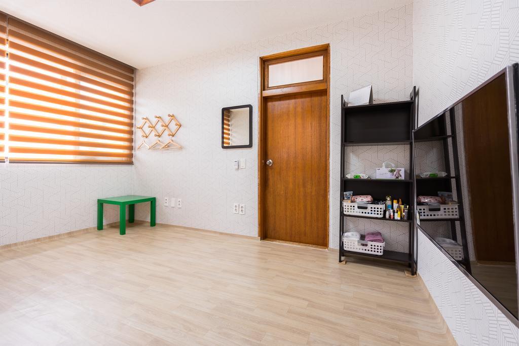 Yours Guesthouse In Tongyeong Esterno foto