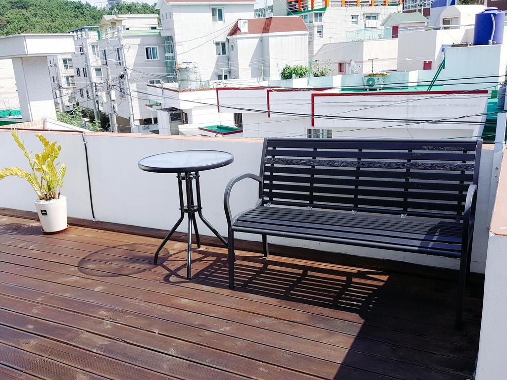 Yours Guesthouse In Tongyeong Esterno foto