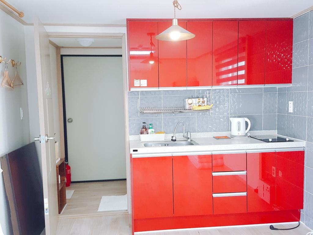 Yours Guesthouse In Tongyeong Esterno foto