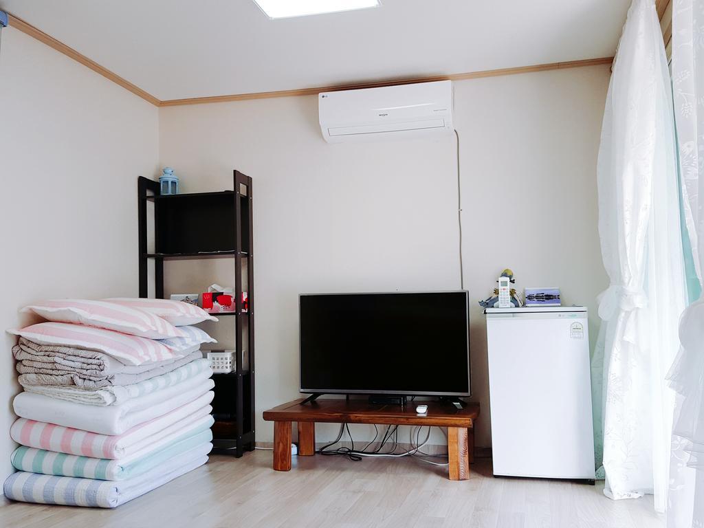 Yours Guesthouse In Tongyeong Esterno foto